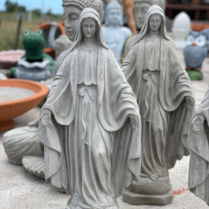 Estatua virgen milagrosa